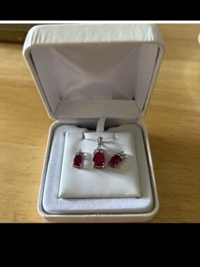 Kohl's Silver Necklace and Earring Set with Red Gemstones
